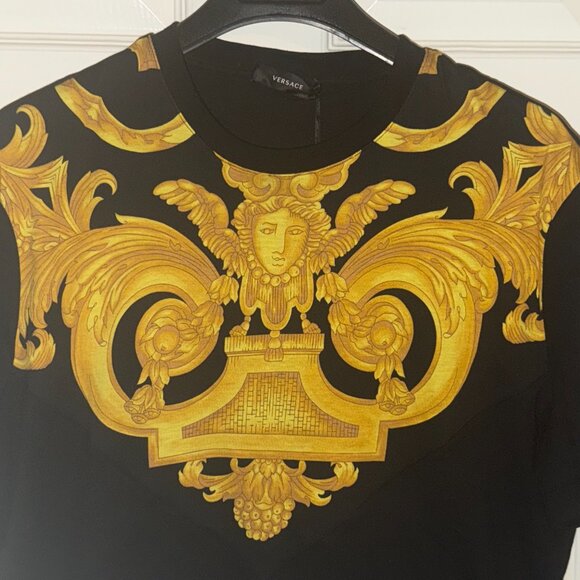 AUTHENTIC MENS VERSACE BAROQUE T-SHIRT LARGE SLIM FIT - Picture 2 of 8